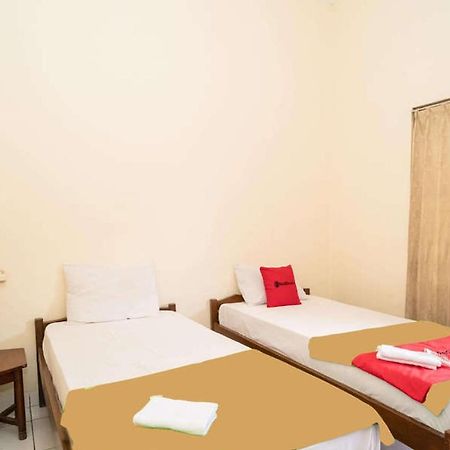 Hotel Reddoorz Near Kampus 3 Uty Yogyakarta Esterno foto
