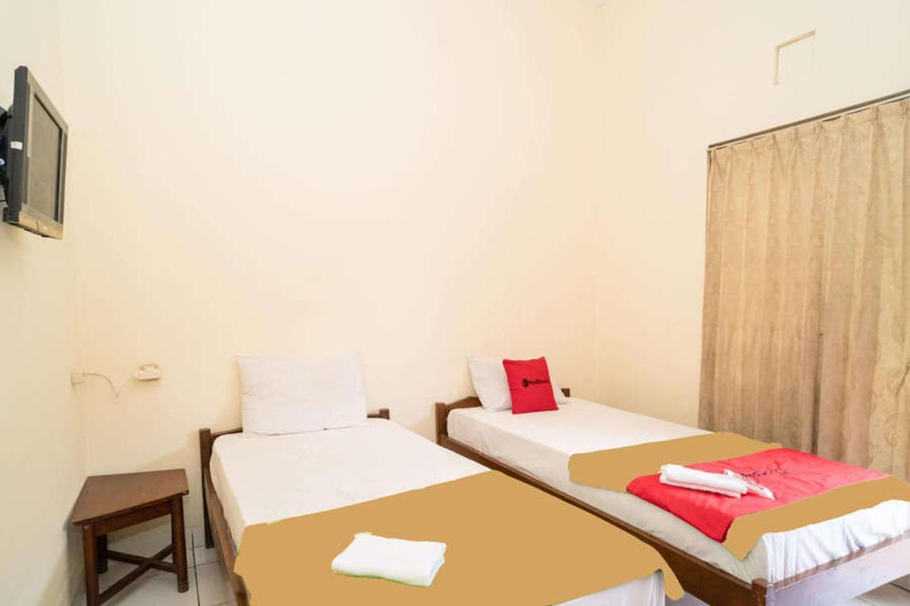 Hotel Reddoorz Near Kampus 3 Uty Yogyakarta Esterno foto