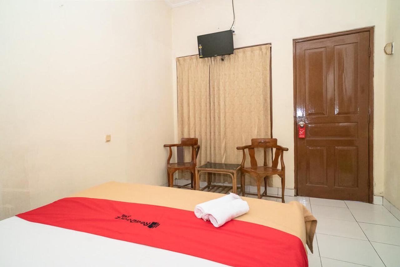 Hotel Reddoorz Near Kampus 3 Uty Yogyakarta Esterno foto