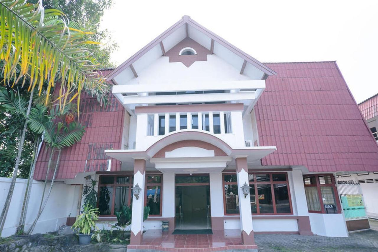 Hotel Reddoorz Near Kampus 3 Uty Yogyakarta Esterno foto