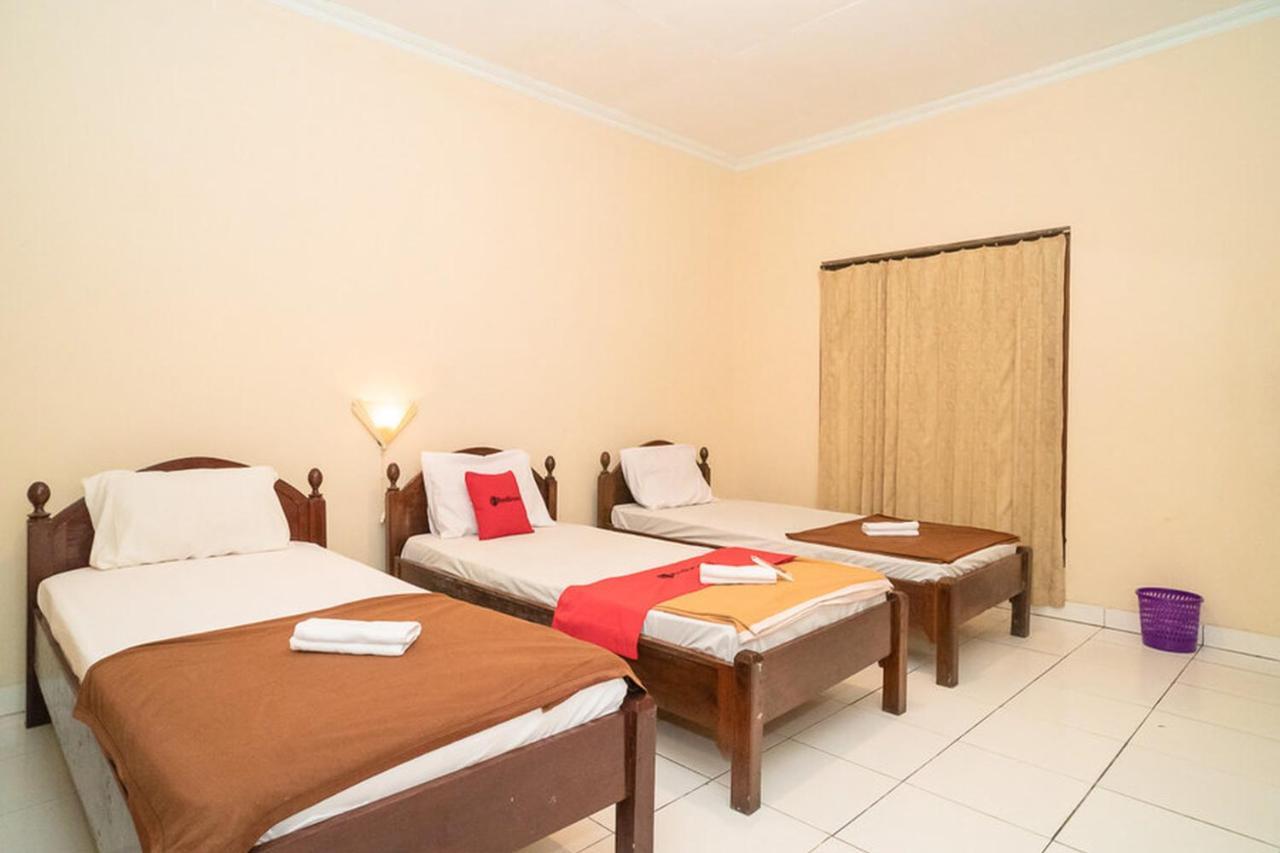 Hotel Reddoorz Near Kampus 3 Uty Yogyakarta Esterno foto