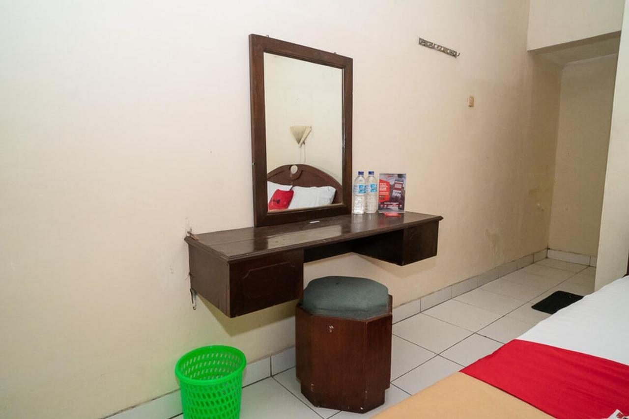 Hotel Reddoorz Near Kampus 3 Uty Yogyakarta Esterno foto