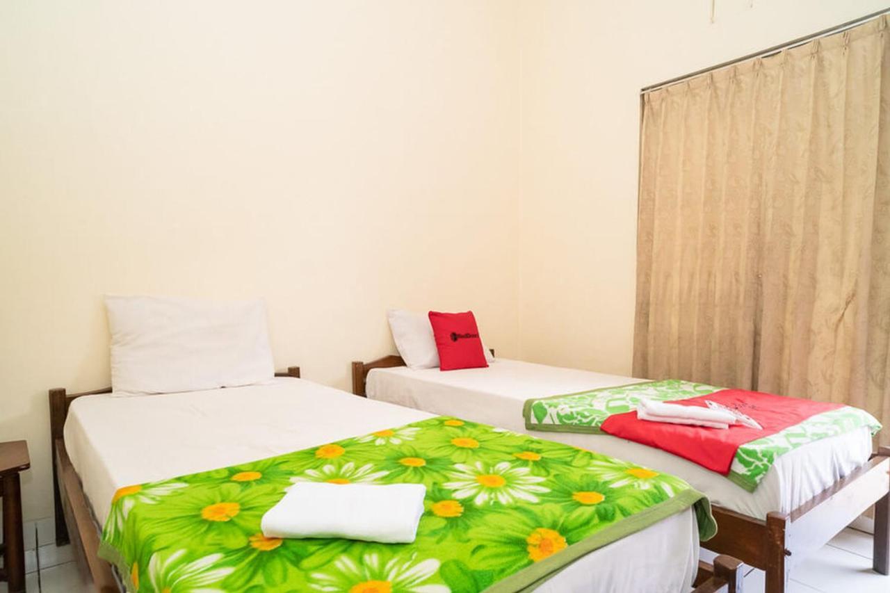 Hotel Reddoorz Near Kampus 3 Uty Yogyakarta Esterno foto