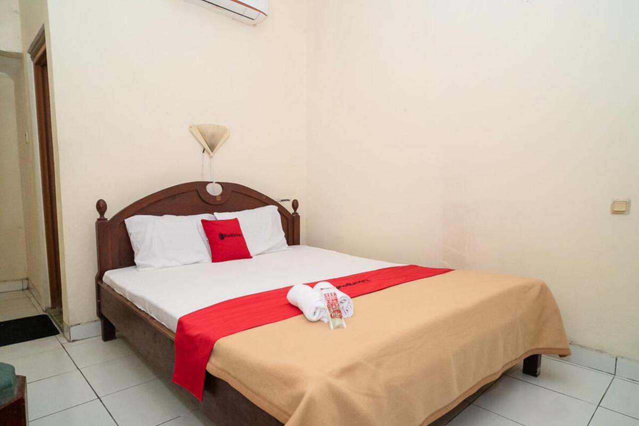 Hotel Reddoorz Near Kampus 3 Uty Yogyakarta Esterno foto