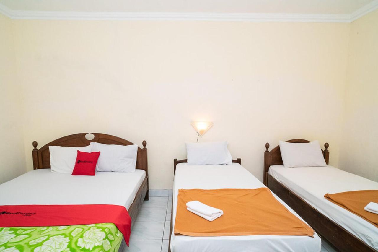 Hotel Reddoorz Near Kampus 3 Uty Yogyakarta Esterno foto